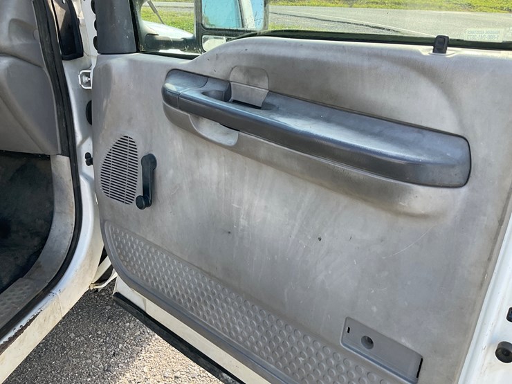 2001-ford-f350-image-13