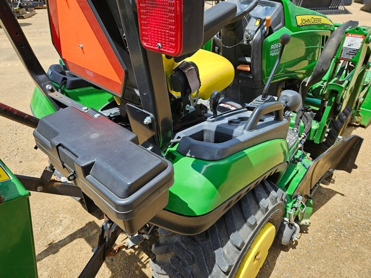 john-deere-1025r-image-23