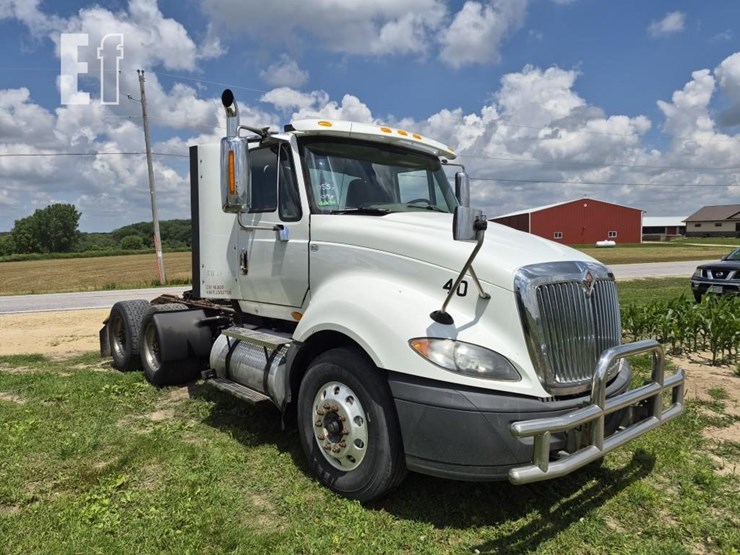 2014-international-prostar-image-5