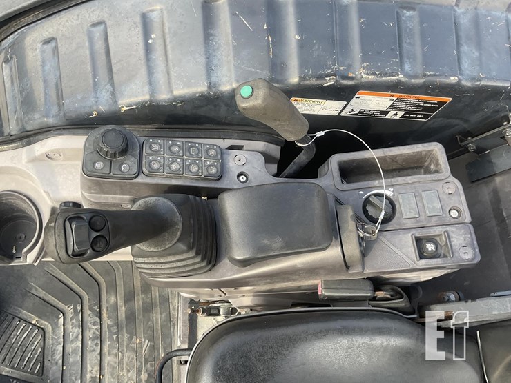 2021-kubota-kx057-5-image-14