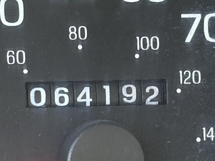 2002-ford-e350-image-17