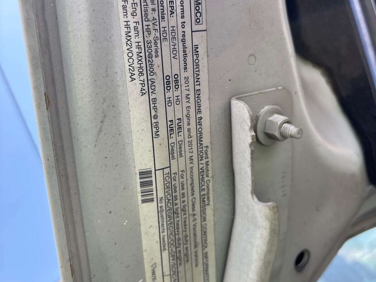 2017-ford-f550-image-13