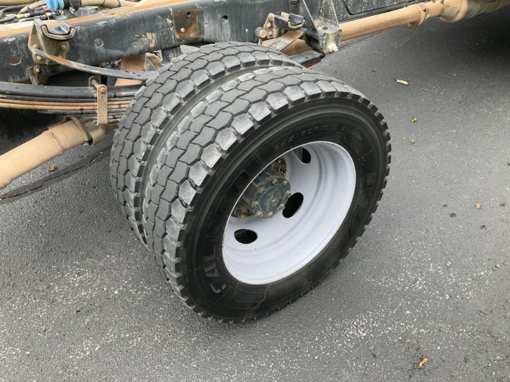 2019-ford-f550-image-9