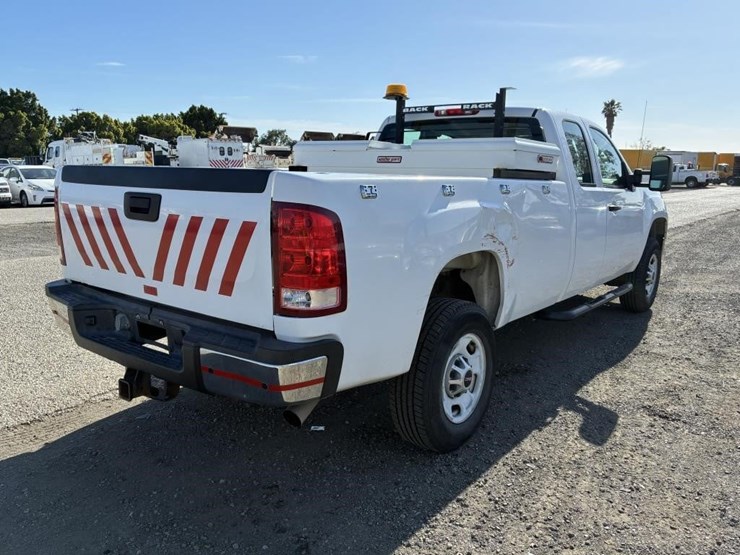2012-gmc-2500hd-image-3