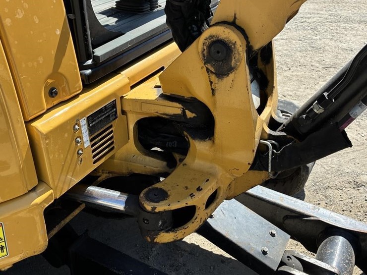 2020-caterpillar-303.5-image-14