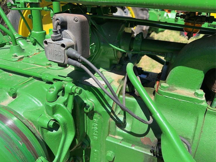 john-deere-b-image-36