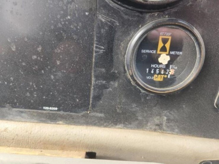1996-caterpillar-d250e-image-43