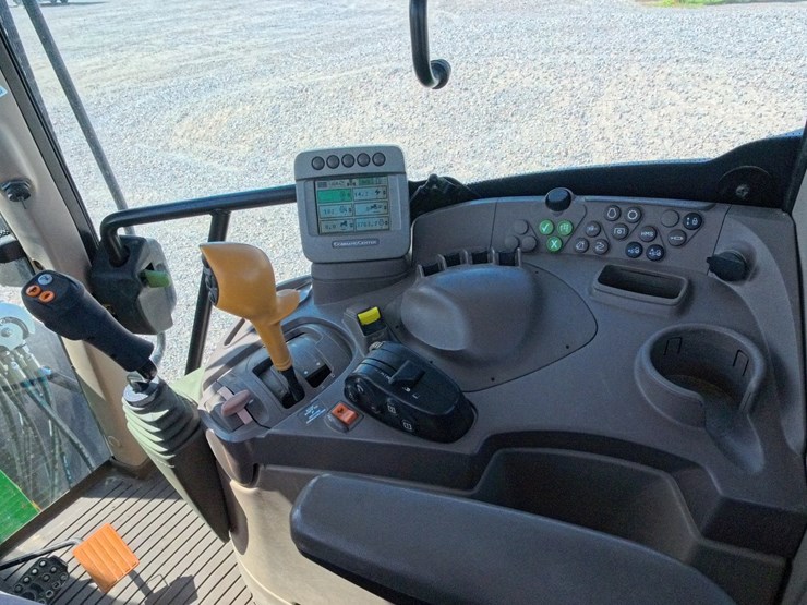 2011-john-deere-7530-premium-image-44
