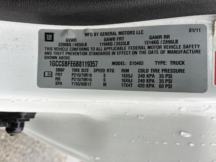 2011-chevrolet-colorado-image-17