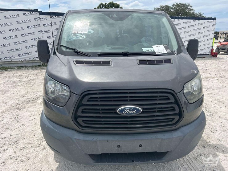 2017-ford-transit-image-23
