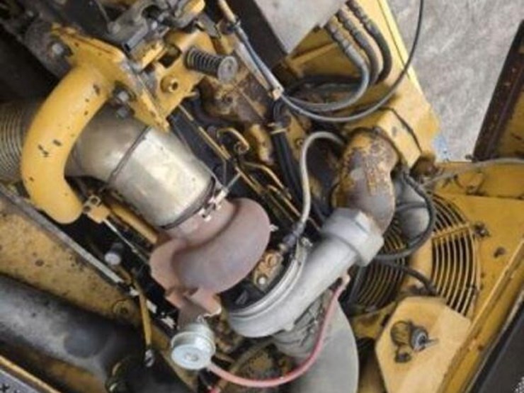 1996-caterpillar-d250e-image-54