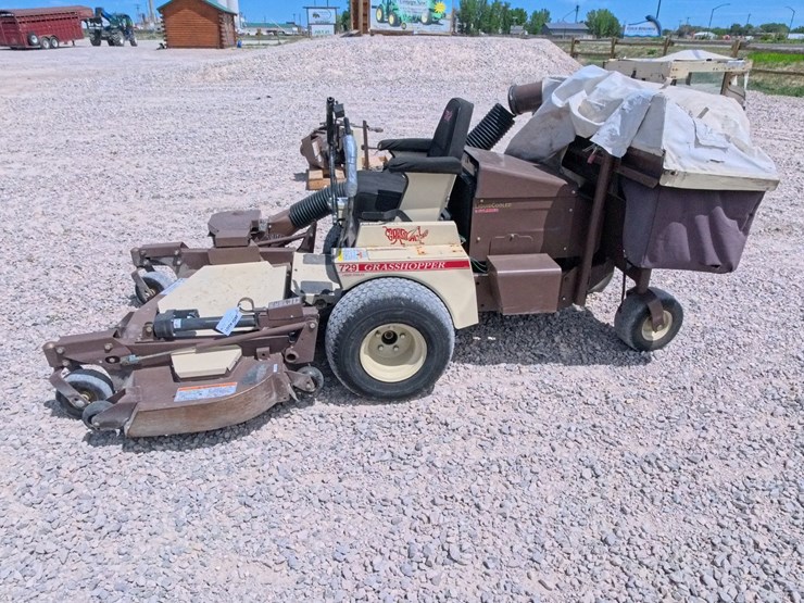 #1035-•-2008-grasshopper-729-zero-turn-mower-image-5
