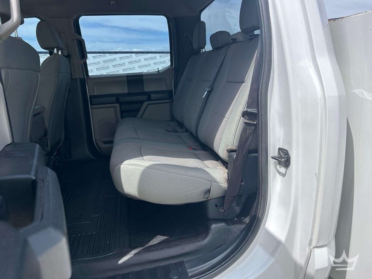 2020-ford-f350-image-17