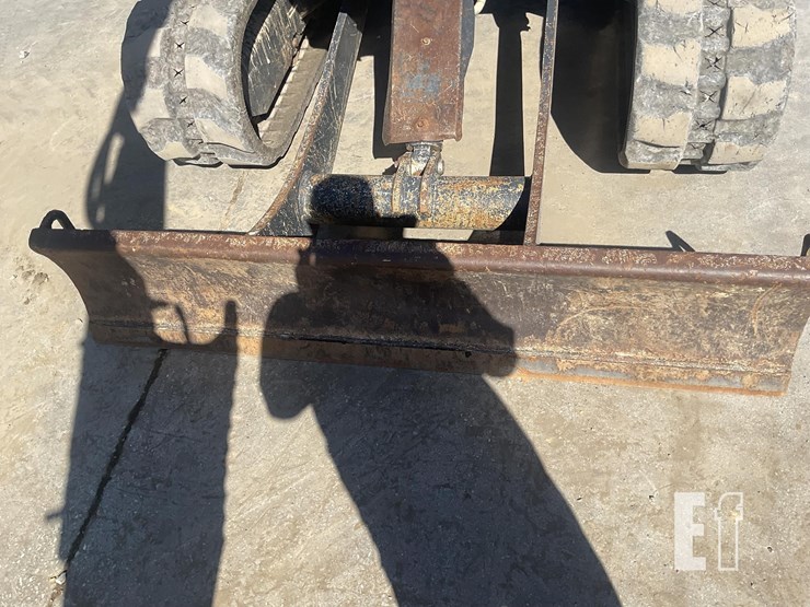 2021-yanmar-sv40-image-13