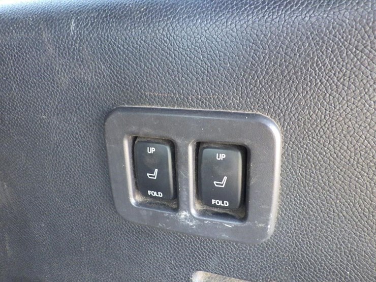 2010-ford-expedition-image-14