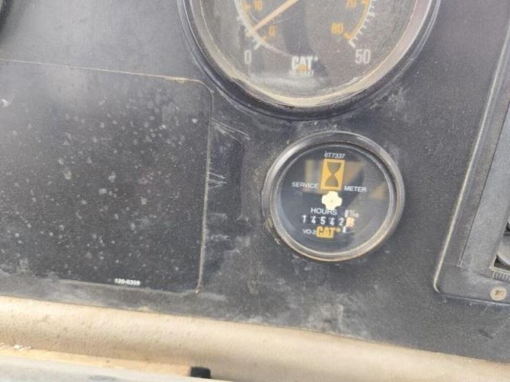 1996-caterpillar-d250e-image-39