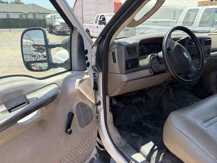 2004-ford-f250-image-11