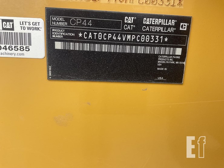 2014-caterpillar-cp44b-image-15