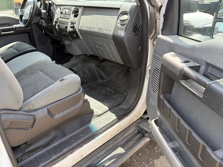 2011-ford-f450-image-10