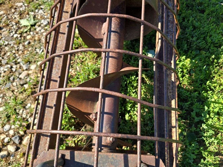 10x60-straight-auger,-540pto,-crank-winch-in-working-order-image-6
