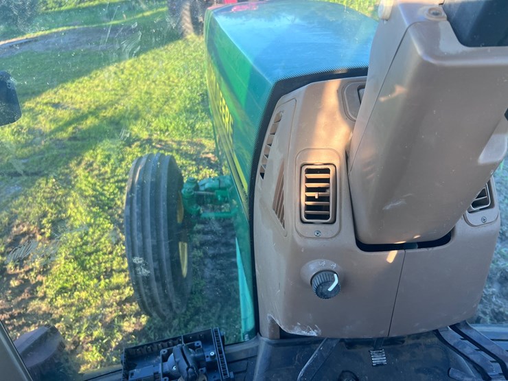 john-deere-8110-image-5