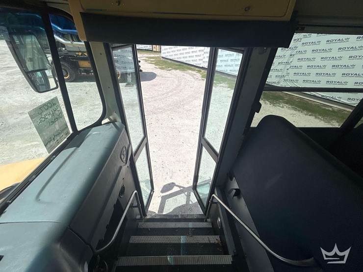 2007-ic-corporation-pb105-school-bus-image-32