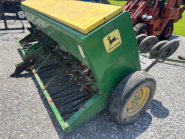 john-deere-8200-image-5