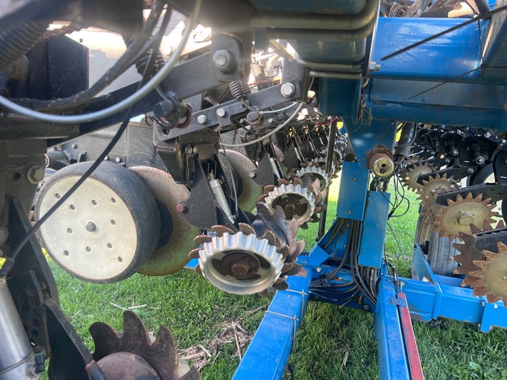 kinze-3600-image-15