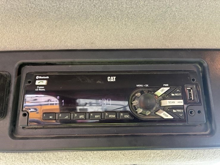 2016-caterpillar-950m-image-33