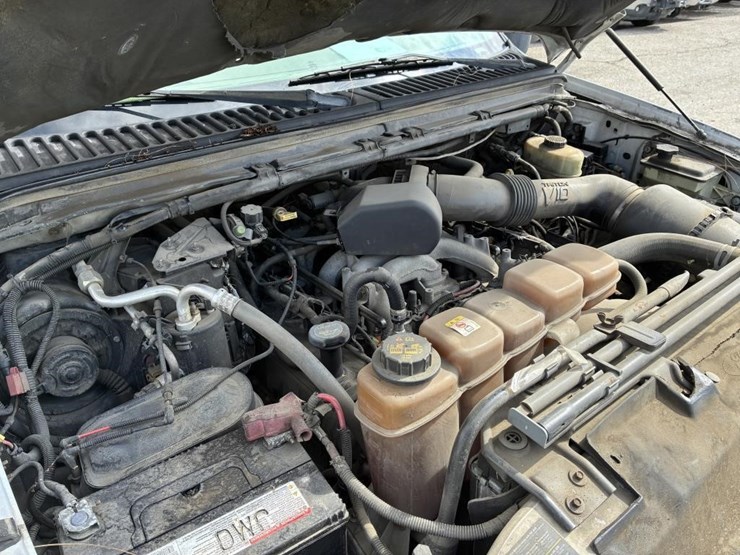 2002-ford-f550-image-8