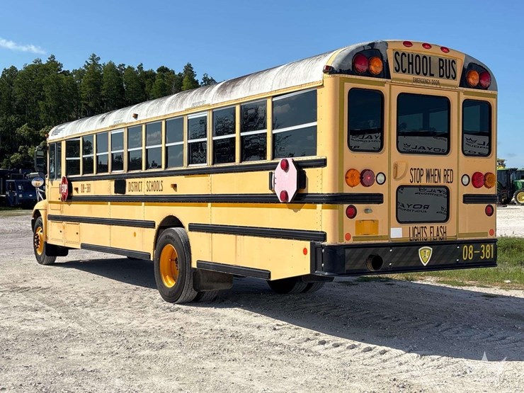2009-ic-corporation-pb105-school-bus-image-4
