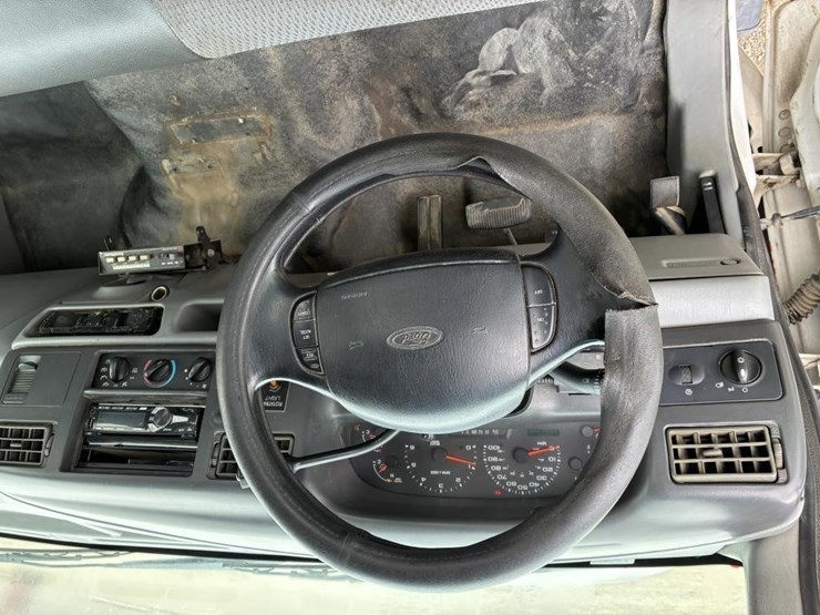 2002-ford-f350-image-16