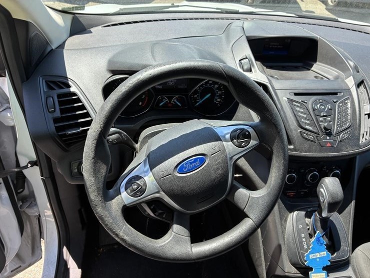 2016-ford-escape-image-19