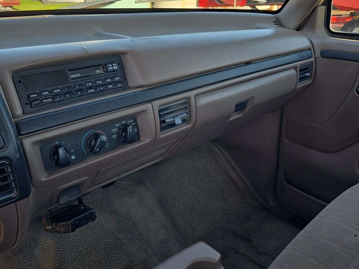 1996-ford-f-250-xlt,-extended-cab,-5.8l,-gas,-bench-seat,-cloth,-4wd,-power-windows,-dmi-bumper,-gooseneck-ball,-spare-tire,-177,236-miles,-gas,-vin--1fth26h9tea7672-image-17