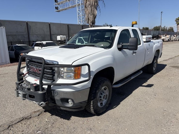 2012-gmc-sierra-2500-image-1