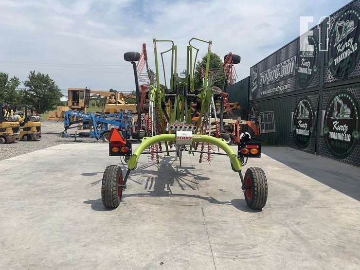 2019-claas-liner-2800-image-3
