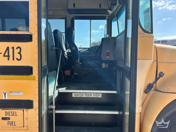 2013-ic-corporation-pb105-school-bus-image-12