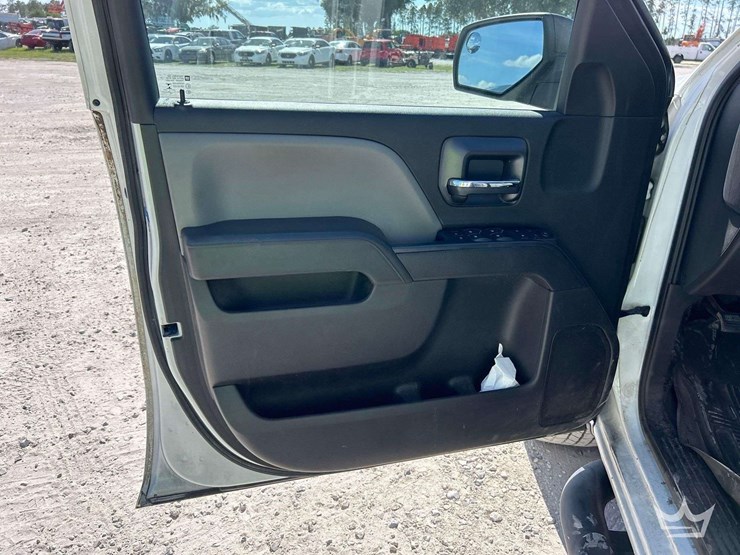 2019-chevrolet-silverado-1500-image-10