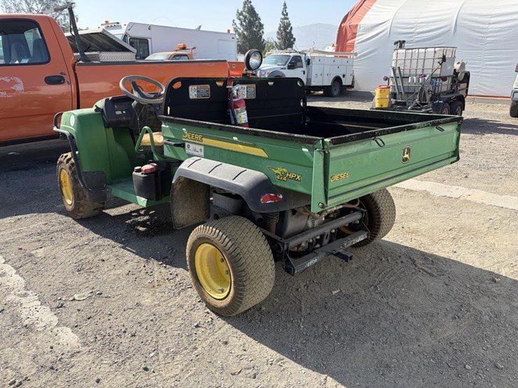 john-deere-gator-image-4