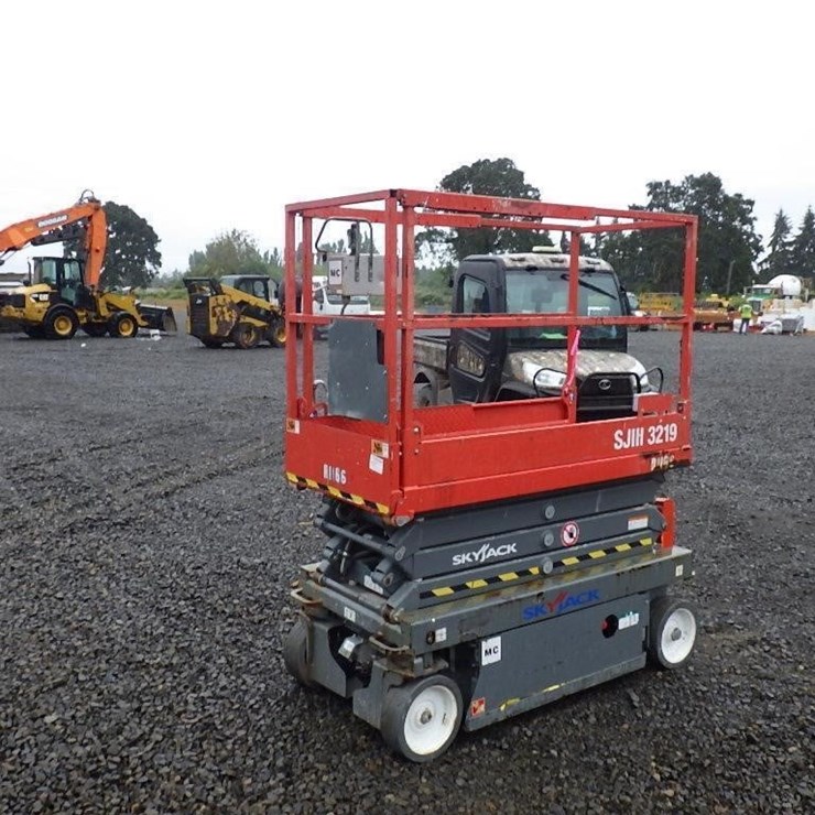 2018 SKYJACK SJIII3219