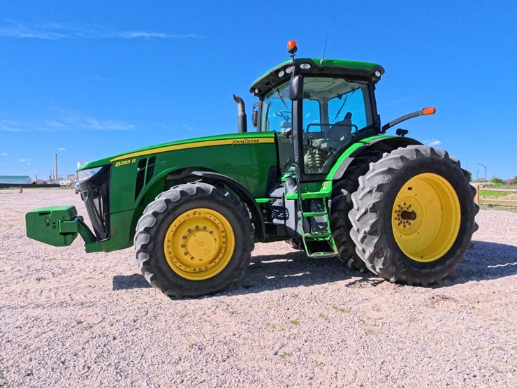 john-deere-8285r-image-1