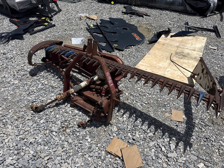 case-ih-1300-image-1