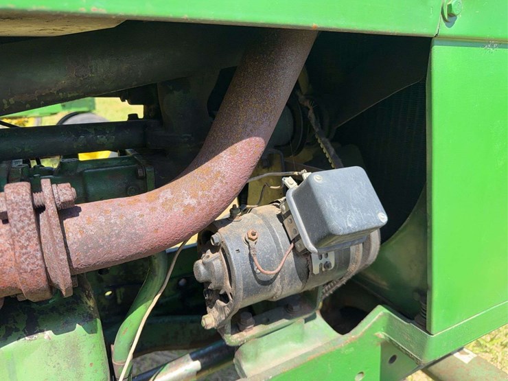john-deere-70-image-22