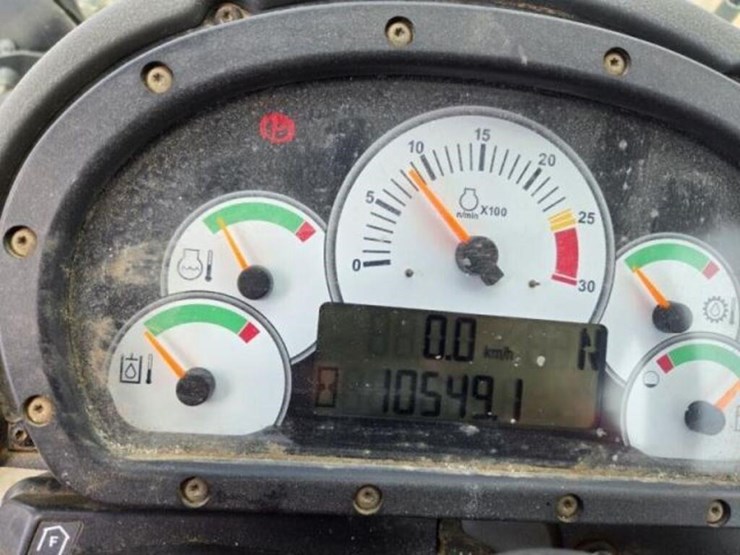 2010-caterpillar-924h-image-35