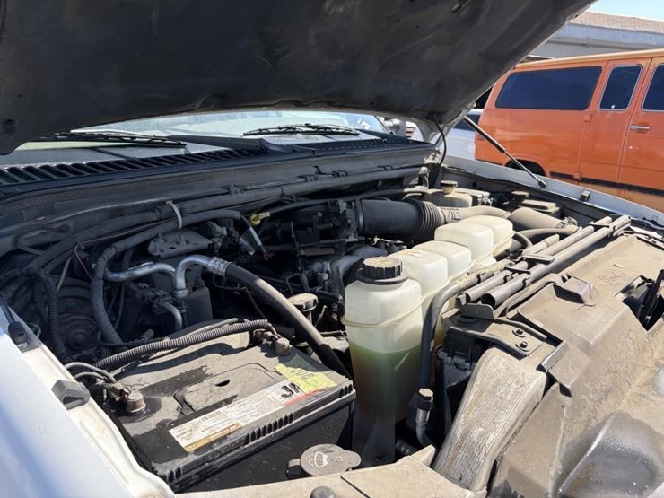 2001-ford-f350-image-9