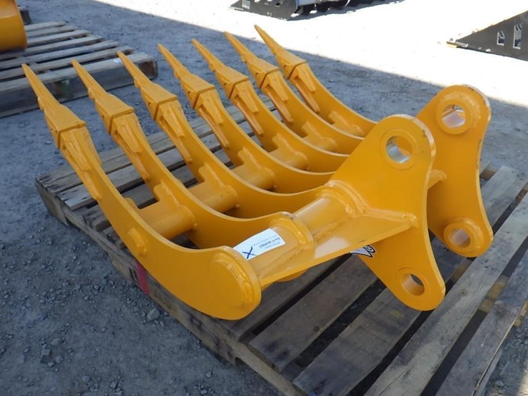 caterpillar-305-image-1