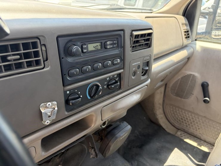 2004-ford-f250-image-15
