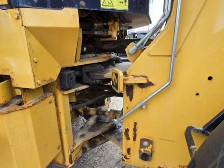 2010-caterpillar-924h-image-18