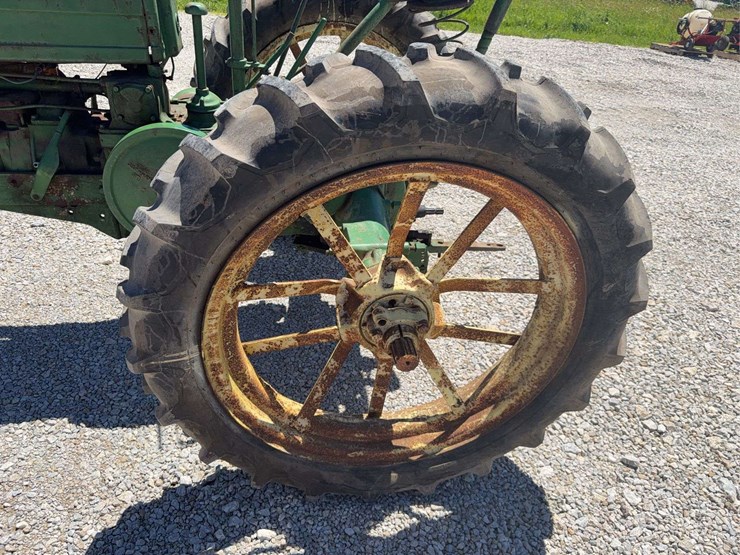 john-deere-b-image-12