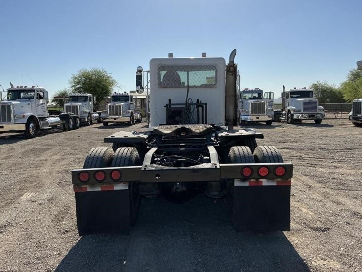 1998-peterbilt-379-image-5